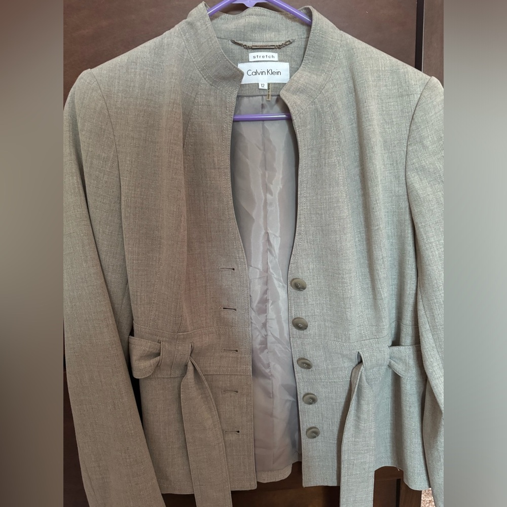 Calvin Klein Women’s Light Grey Blazer Jacket